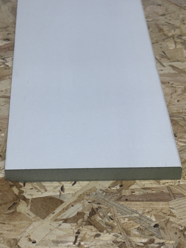 MDF 12 x 90 x 4880 mm plint V313 wit gegrond - FSC Mix 70% 