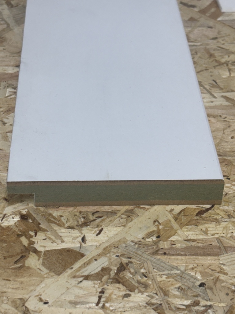 MDF 18 x 120 x 4880 mm plint V313 wit gegrond 